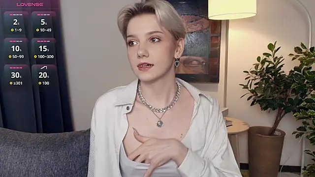 OdelynaAsp online show from November 2025 12:20:01 PM