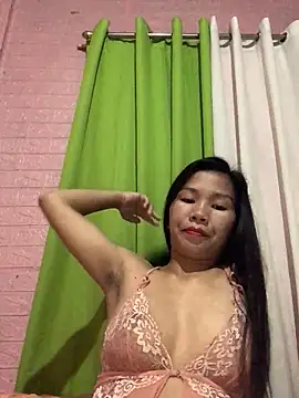 Snapshot of Cleo17 chatting on May 2026 01:17:02 PM Cleo17 online show from May 2026 01:17:02 PM