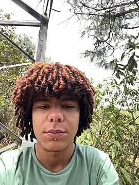 Snapshot of Alexis_Spicter chatting on September 2025 06:52:02 PM Alexis Spicter online show from September 2025 06:52:02 PM