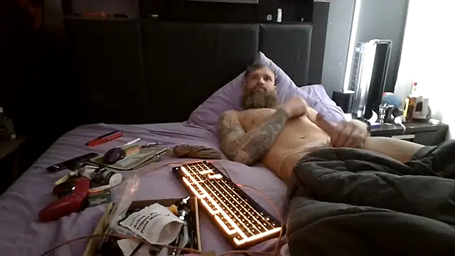 Werg9998 online show from April 2026 07:31:01 AM