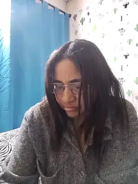 Snapshot of Avannay chatting on October 2025 12:33:02 AM Avannay online show from October 2025 12:33:02 AM