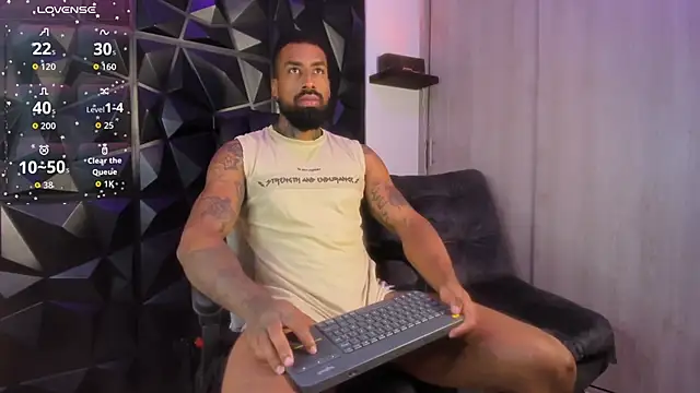 OstinDaniels online show from September 2025 10:32:01 PM