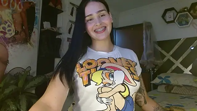 SarithaBunny online show from February 2025 01:10:01 AM