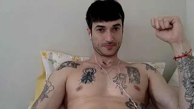 Snapshot of Fubinha chatting on December 2025 05:31:02 PM Fubinha online show from December 2025 05:31:02 PM