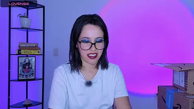 girldom online show from July 2026 05:12:02 PM