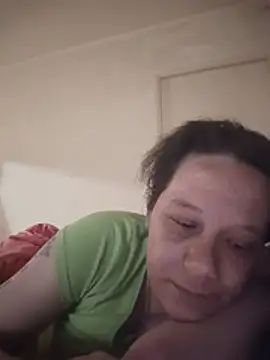 zeousseelphie online show from June 2026 03:11:01 AM