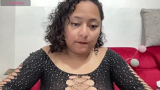 Snapshot of Sophiaburton chatting on September 2025 12:10:02 AM Sophiaburton online show from September 2025 12:10:02 AM