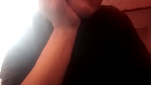 Snapshot of Hay-Viene-El-Huyy chatting on January 2026 01:09:02 AM Hay-Viene-El-Huyy online show from January 2026 01:09:02 AM