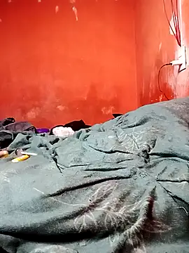 Snapshot of Hay-Viene-El-Huyy chatting on February 2026 10:45:02 AM Hay-Viene-El-Huyy online show from February 2026 10:45:02 AM