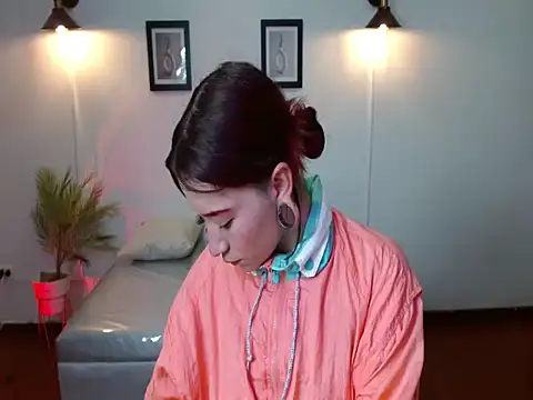 Snapshot of Evanss_lx chatting on November 2025 12:48:02 PM Evanss lx online show from November 2025 12:48:02 PM