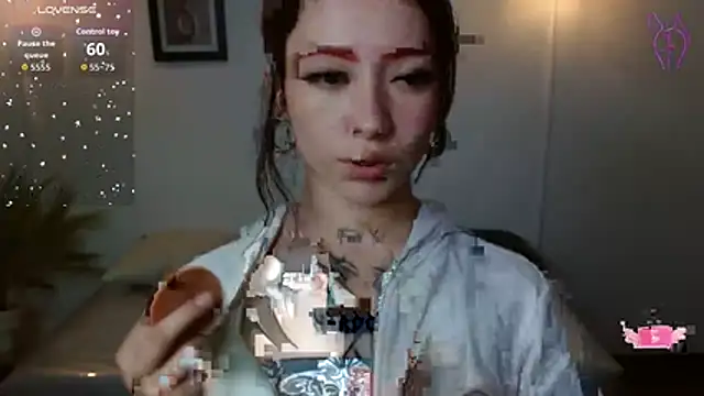 Snapshot of Evanss_lx chatting on November 2025 12:56:01 PM Evanss lx online show from November 2025 12:56:01 PM