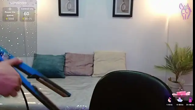 Snapshot of Evanss_lx chatting on November 2025 06:53:02 PM Evanss lx online show from November 2025 06:53:02 PM