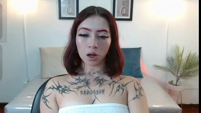 Snapshot of Evanss_lx chatting on December 2025 01:20:01 PM Evanss lx online show from December 2025 01:20:01 PM