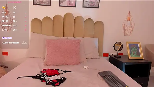 Snapshot of raven_black_ chatting on October 2025 01:32:01 PM raven black online show from October 2025 01:32:01 PM