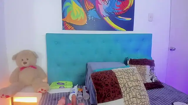 neferet opal online show from October 2025 02:09:02 AM