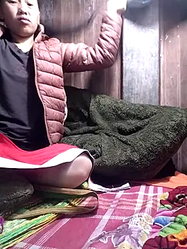 Snapshot of PhamPm70 chatting on November 2025 10:42:02 PM PhamPm70 online show from November 2025 10:42:02 PM