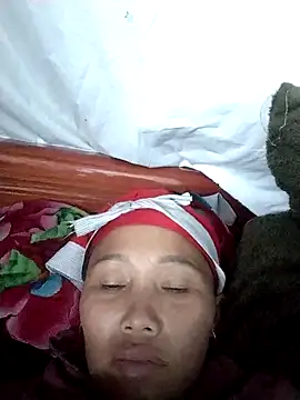 Snapshot of PhamPm70 chatting on November 2025 06:24:02 AM PhamPm70 online show from November 2025 06:24:02 AM