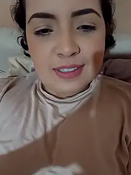 Snapshot of Silkenfeet21 chatting on November 2025 06:01:01 AM Silkenfeet21 online show from November 2025 06:01:01 AM