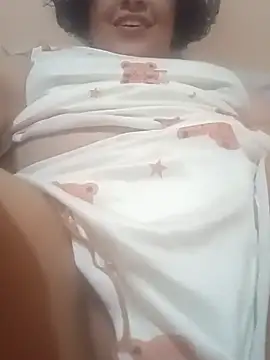 Snapshot of Silkenfeet21 chatting on December 2025 07:28:01 AM Silkenfeet21 online show from December 2025 07:28:01 AM