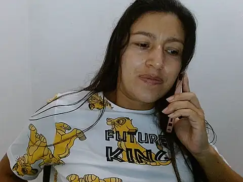 Snapshot of SarahFriendly chatting on July 2026 11:23:02 AM SarahFriendly online show from July 2026 11:23:02 AM