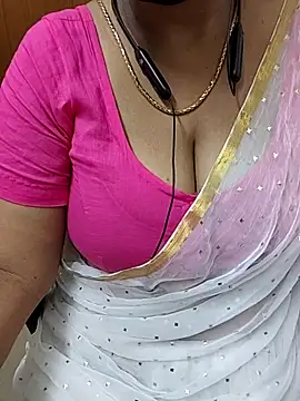 tami lavanya online show from June 2026 06:06:02 PM