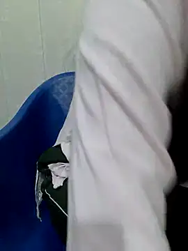 Snapshot of Aarti-kumri chatting on October 2025 10:27:01 AM Aarti-kumri online show from October 2025 10:27:01 AM