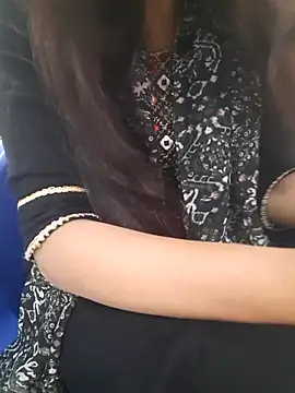 Snapshot of Aarti-kumri chatting on November 2025 05:24:01 PM Aarti-kumri online show from November 2025 05:24:01 PM