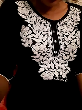 Snapshot of Aarti-kumri chatting on November 2025 09:30:02 AM Aarti-kumri online show from November 2025 09:30:02 AM