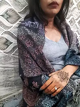 Snapshot of Aarti-kumri chatting on November 2025 11:10:03 AM Aarti-kumri online show from November 2025 11:10:03 AM