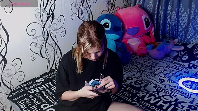 Snapshot of RoyAngela chatting on September 2025 09:29:02 PM RoyAngela online show from September 2025 09:29:02 PM