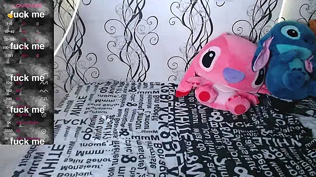 Snapshot of RoyAngela chatting on October 2025 01:11:01 PM RoyAngela online show from October 2025 01:11:01 PM