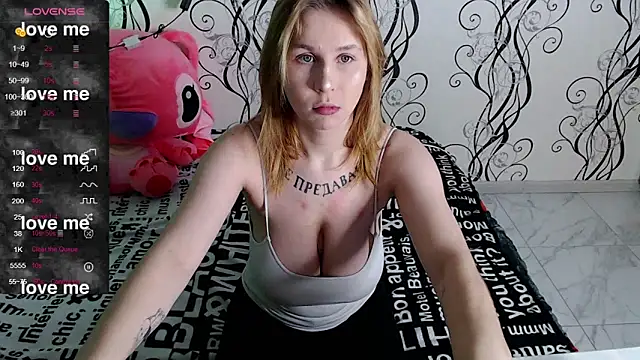 Snapshot of RoyAngela chatting on November 2025 04:51:01 PM RoyAngela online show from November 2025 04:51:01 PM