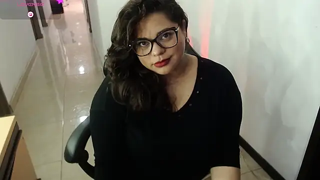 merly chica online show from October 2025 12:58:01 PM