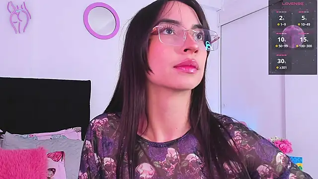 Snapshot of Aryane_art_ chatting on November 2025 08:35:02 PM Aryane art online show from November 2025 08:35:02 PM