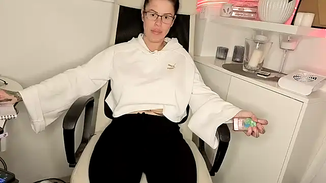 sexygilf82 online show from March 2026 09:10:01 PM