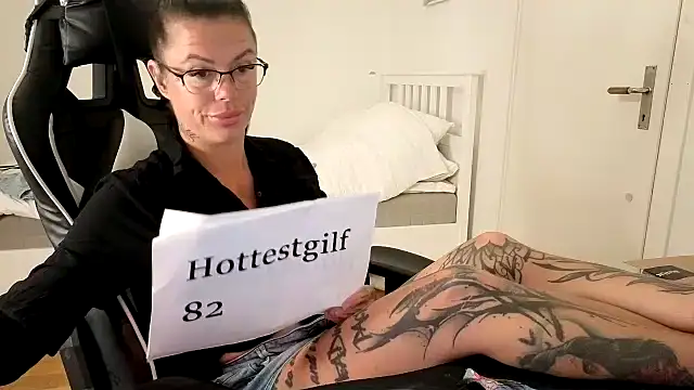 Snapshot of sexygilf82 chatting on July 2026 07:39:01 PM sexygilf82 online show from July 2026 07:39:01 PM