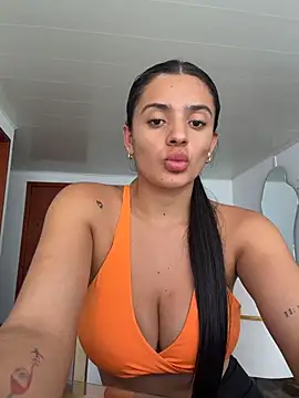 AnaaFaith  online show from April 2026 07:41:01 PM