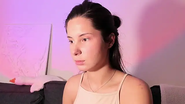 Snapshot of emma_craftt chatting on September 2025 10:59:01 AM emma craftt online show from September 2025 10:59:01 AM