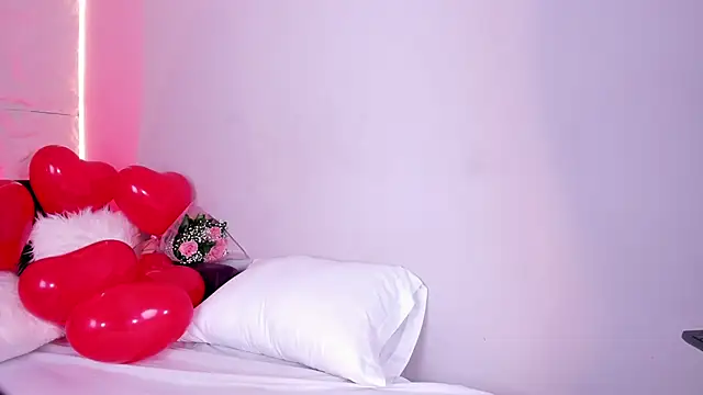 DulceGreem online show from February 2026 08:05:01 PM