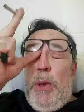 Snapshot of Txacas chatting on November 2025 12:42:01 AM Txacas online show from November 2025 12:42:01 AM