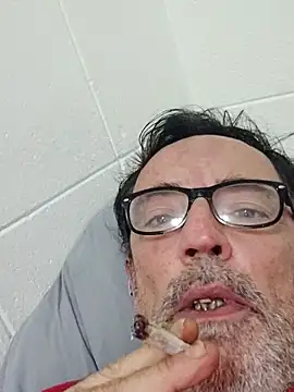 Snapshot of Txacas chatting on November 2025 01:03:02 AM Txacas online show from November 2025 01:03:02 AM