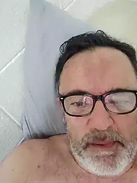 Snapshot of Txacas chatting on December 2025 02:28:02 AM Txacas online show from December 2025 02:28:02 AM