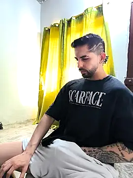 giannis090 online show from March 2026 08:37:01 PM