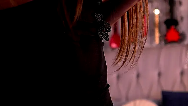 DahliaVonLure online show from September 2025 05:51:01 AM