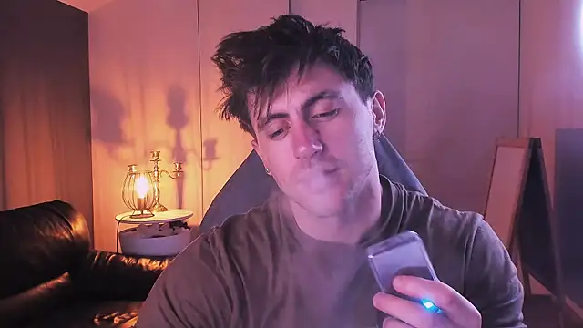 Oscar Miller  online show from September 2025 09:16:02 PM