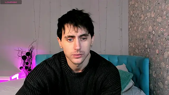 Oscar Miller  online show from February 2026 09:40:01 PM