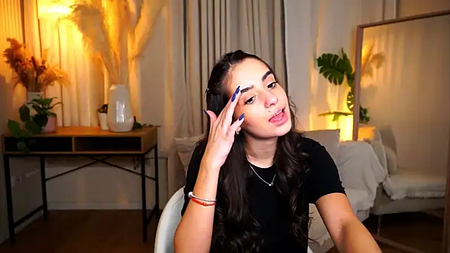 Snapshot of miilky_wayy chatting on January 2026 05:06:02 PM miilky wayy online show from January 2026 05:06:02 PM