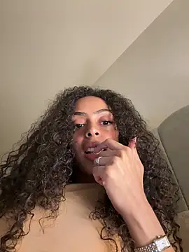 yasmingarcia online show from October 2025 11:33:02 AM