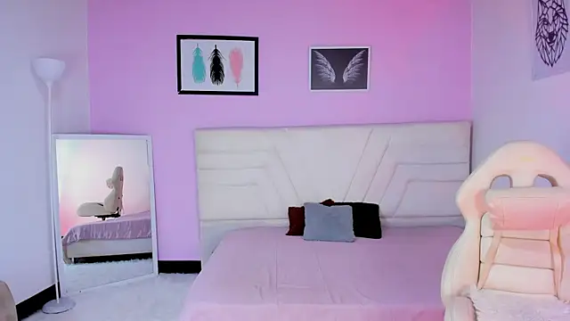 Snapshot of fressittalove01 chatting on December 2025 02:04:02 PM fressittalove01 online show from December 2025 02:04:02 PM