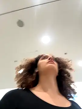 Snapshot of DreamThickCouple chatting on September 2025 03:58:02 PM DreamThickCouple online show from September 2025 03:58:02 PM